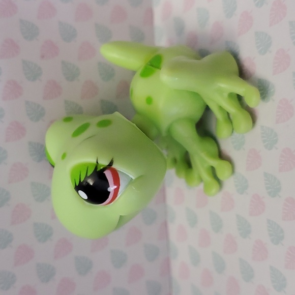 🎉2/$25🎉 🐾 LPS frog - Picture 3 of 6